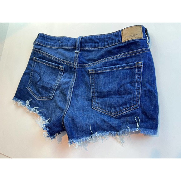 American Eagle Tomgirl Shortie Denim Shorts Women 4 Medium Wash Distressed Casua - Picture 3 of 10